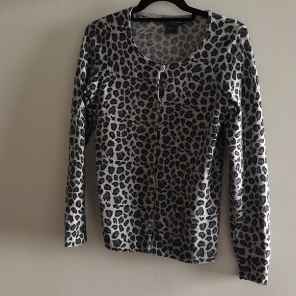 100% cashmere sweater
