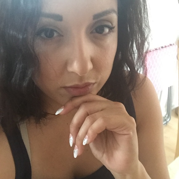 Meet your Posher, Chastity