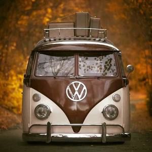 Meet your Posher, Victor