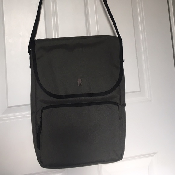 Brooklyn Industries charcoal grey laptop bag