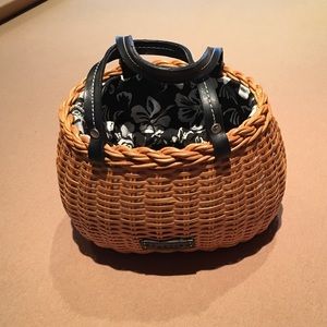 Kenneth Cole reaction basket purse