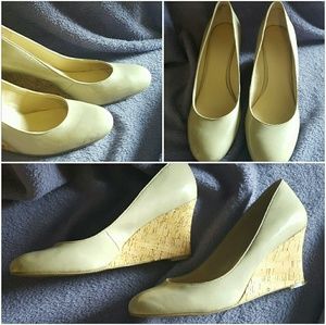 Nine West beige wedges