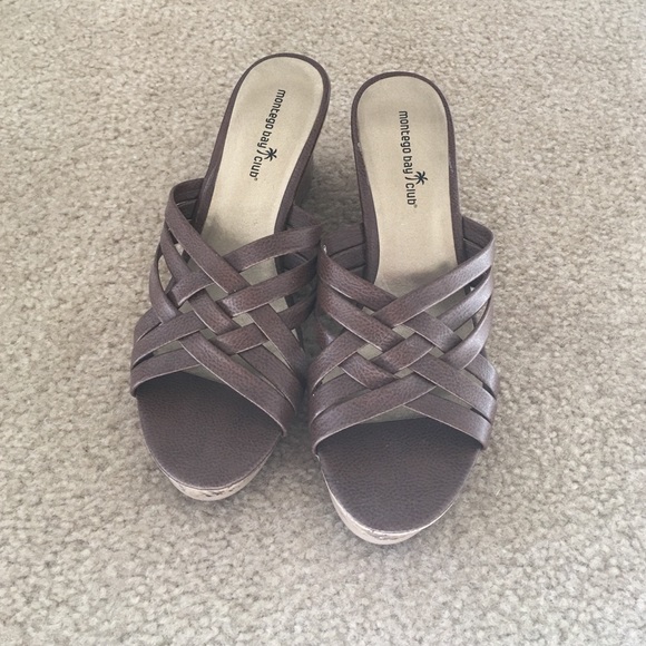 Brown wedged sandals