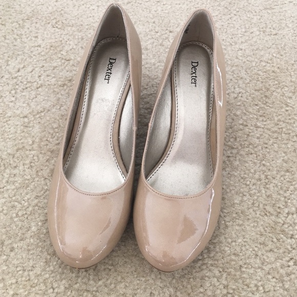 Nude color wedges