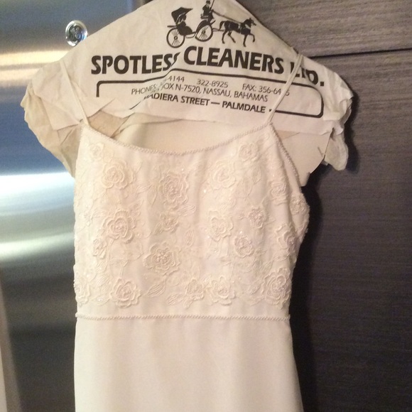 David's Bridal Sz 10 wedding dress - Picture 2 of 4