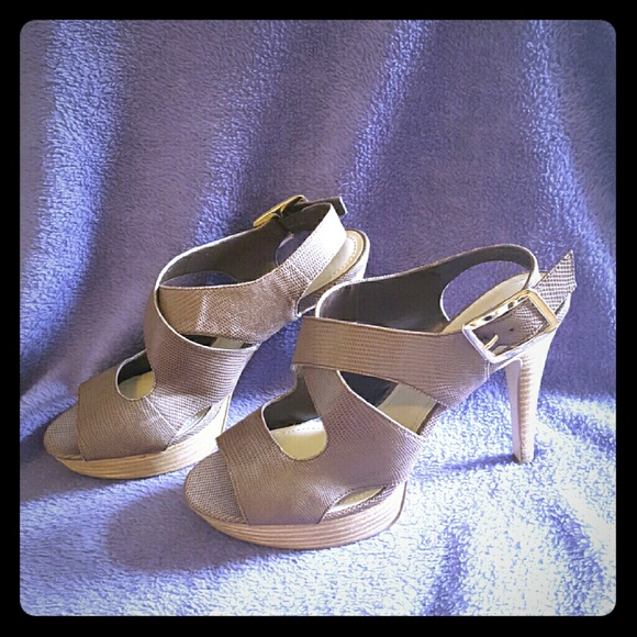 Nine West brown platform sandals - Picture 1 of 4