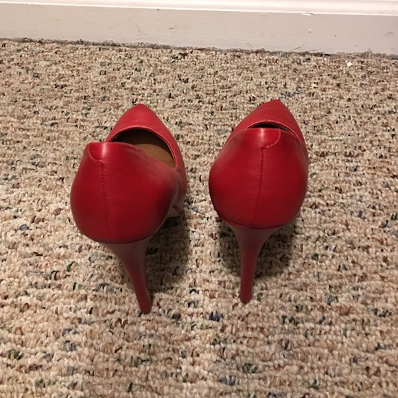 Steve Madden - Picture 2 of 3