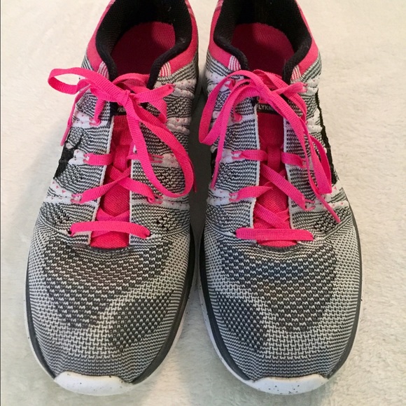 🍀SOLD🍀 NIKE FLYKNIT LUNAR 1 + GRAY, BLACK & PINK - Picture 2 of 4