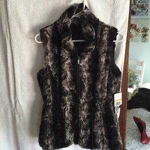 Reversible winter vest.