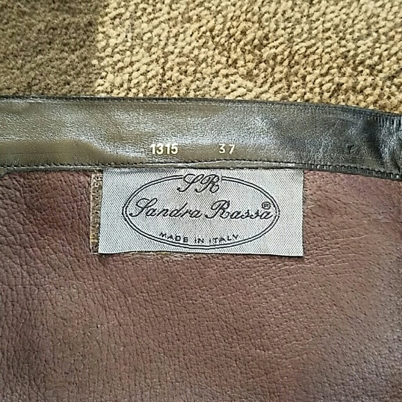 Black Italian boots with chain detail - Picture 4 of 4