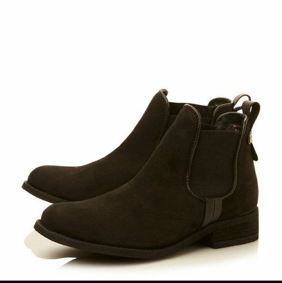 Steve Madden Chelsea booties