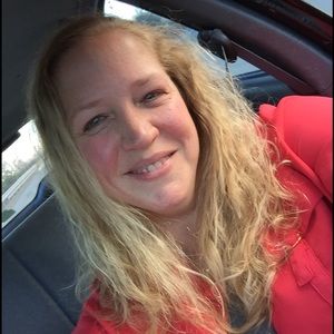 Meet your Posher, Pamela