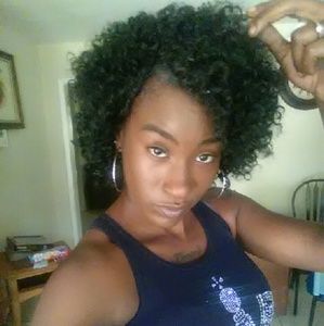 Meet your Posher, Perri