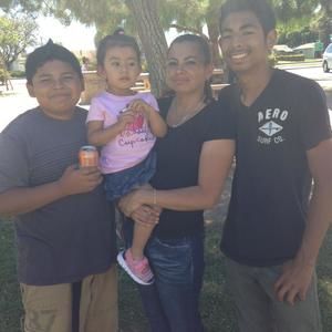 Meet your Posher, Yaneth