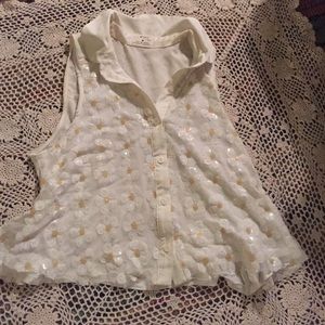 on reserve: Button down sleeveless collared shirt