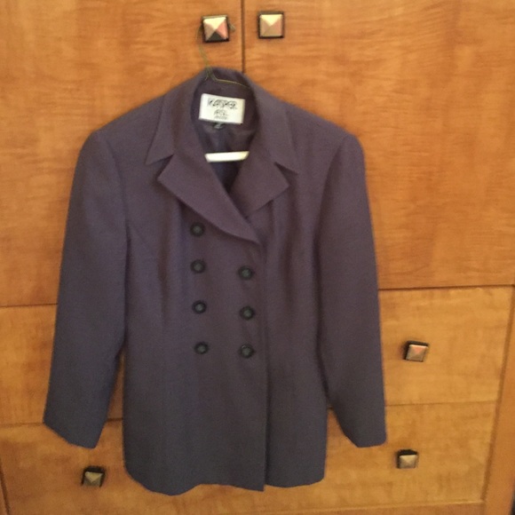 2P Kasper pantsuit petite
