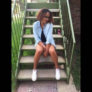 Meet your Posher, Sierra