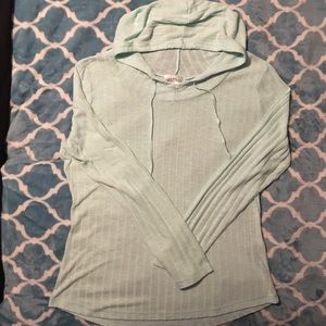 💙Robins egg blue hooded shirt in XL💙