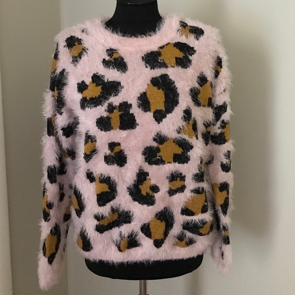 Pink cheetah print sweater Clearance