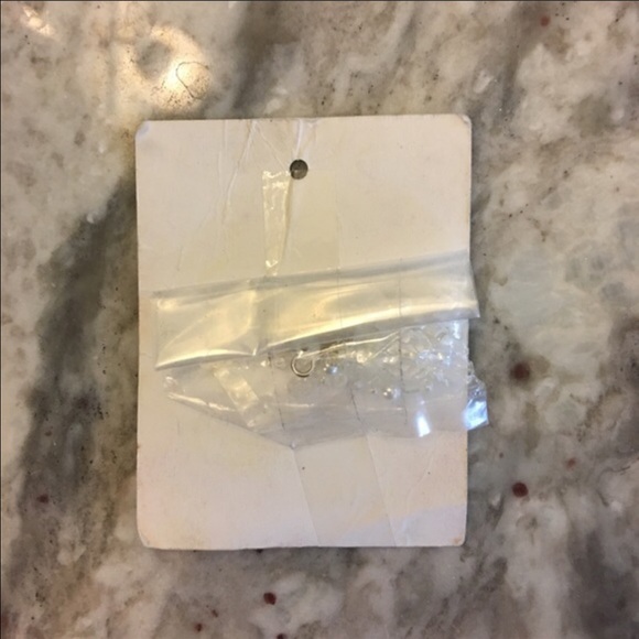 Oleg Cassini Wedding Dress - Picture 7 of 8