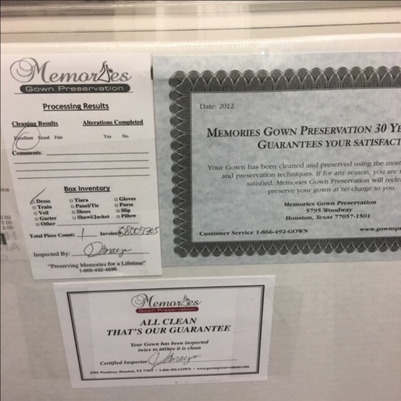 Oleg Cassini Wedding Dress - Picture 8 of 8