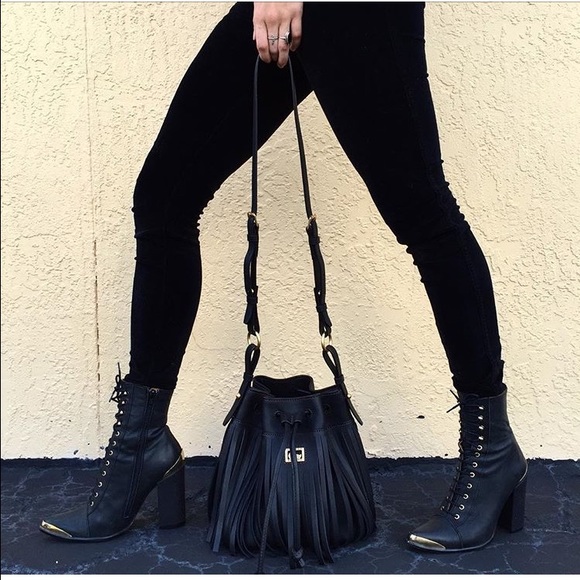 ❤ SOLD ❤ Dooney & Bourke Fringe Bag