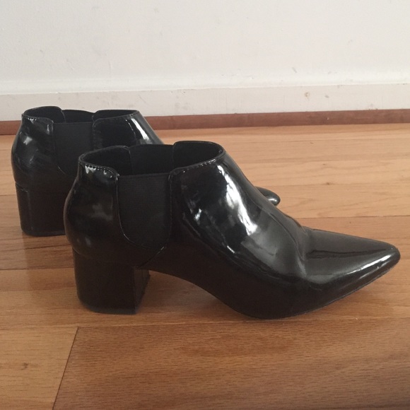 Heel Pointed boot