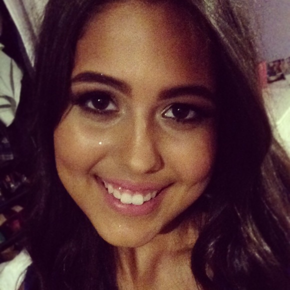 Meet your Posher, Jennyfer