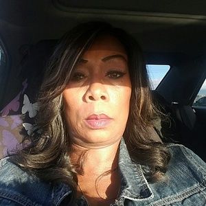 Meet your Posher, Yolanda