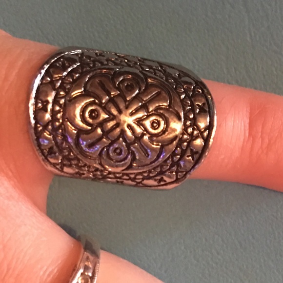 (D3) Boho Ring - Picture 2 of 3