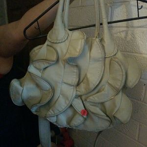 *FINAL MARKDOWN*  Steve Madden zipper bag.