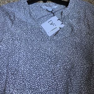 Diane von Furstenberg top, size 4. New with tags!