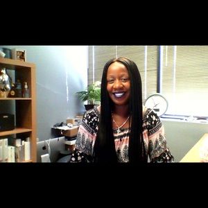 Meet your Posher, Lisa