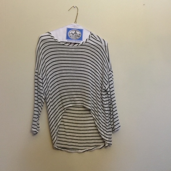 High/low striped shirt!