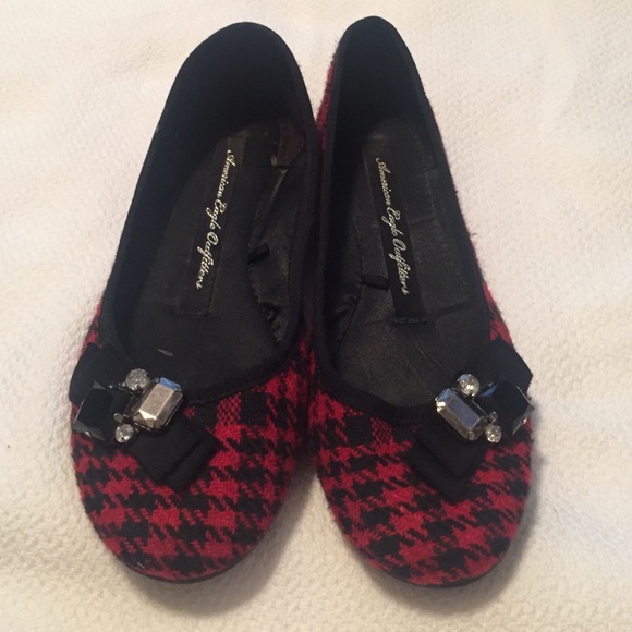 Plaid American Eagle Flats