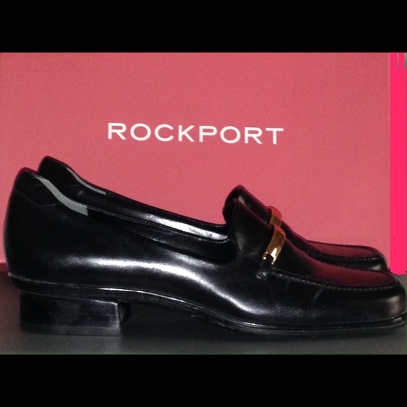 NWOT Women's Rockport 🏴7M black loafers