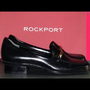 NWOT Women's Rockport 🏴7M black loafers