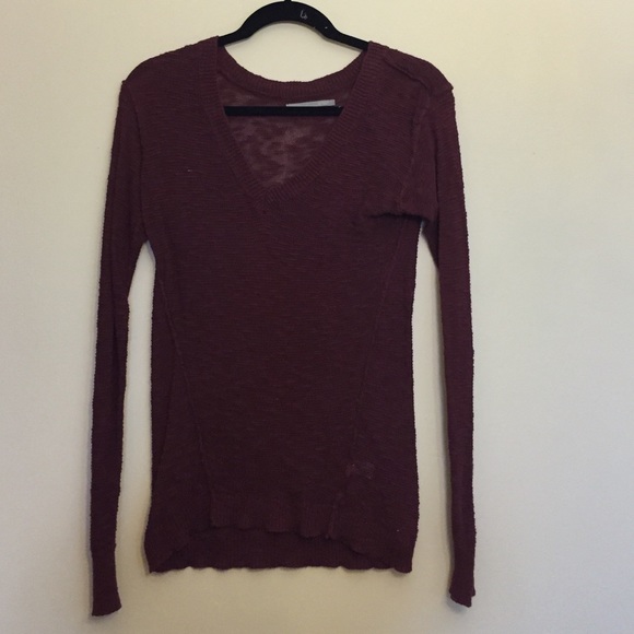 Rubbish wine colored sweater!