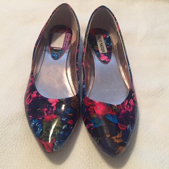 Steve Madden Painted Flats