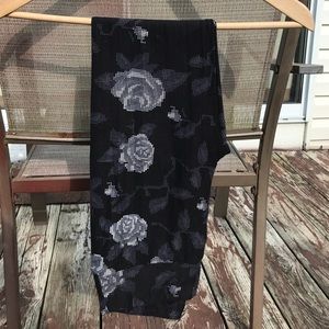 🦄 BNWT LulaRoe leggings 🦄