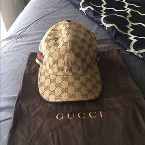 Original gucci GG canvas baseball hat with web