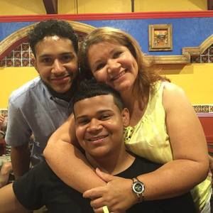 Meet your Posher, Elizabeth