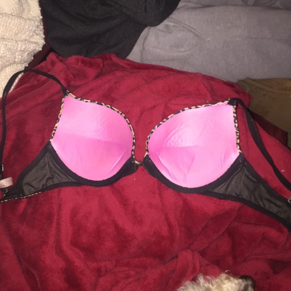 🔴CLEARANCE VS leopard bra 34C - Picture 2 of 4