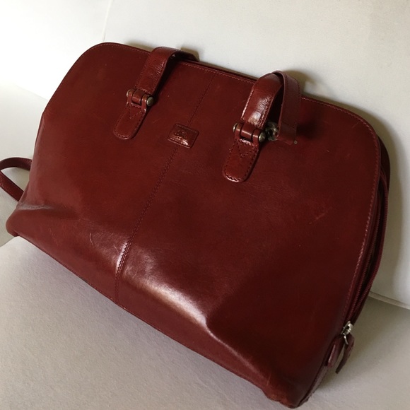 Tony Perotti business/computer bag.   Red.