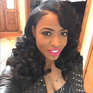 Meet your Posher, Keesha