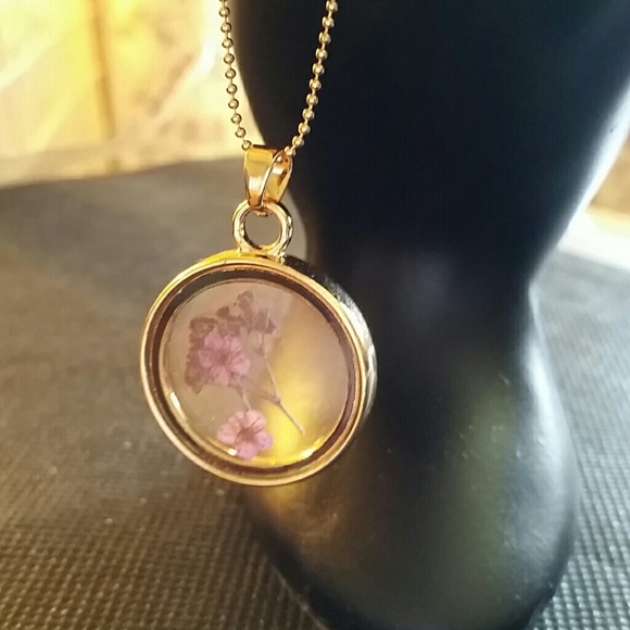 Locket Necklace - Picture 2 of 2