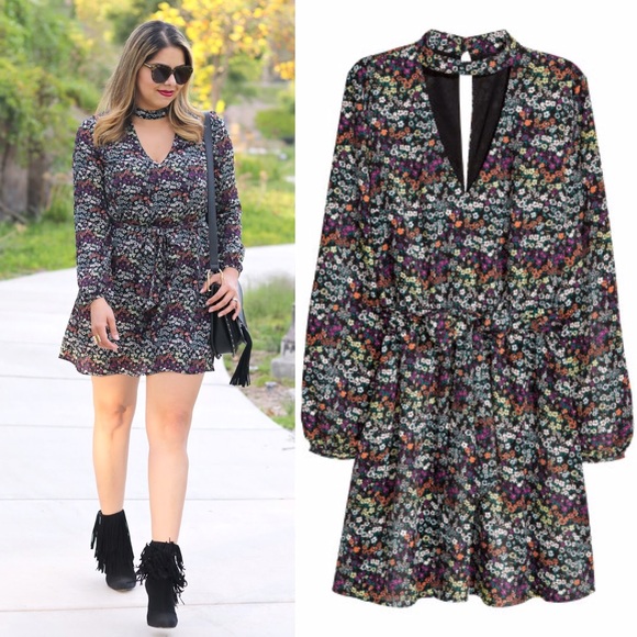 H&M Dresses & Skirts - Floral Dress with attached choker & belt