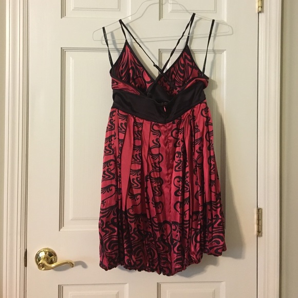 Bebe Silk Mini dress Size Small - Picture 2 of 3