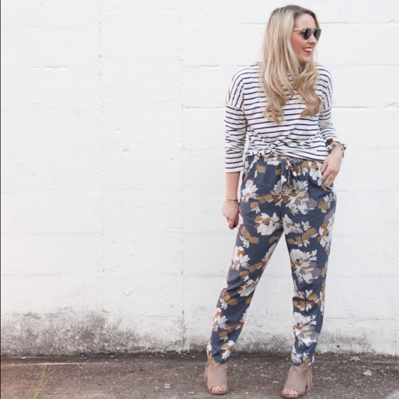 Pants - Old navy fall floral pants