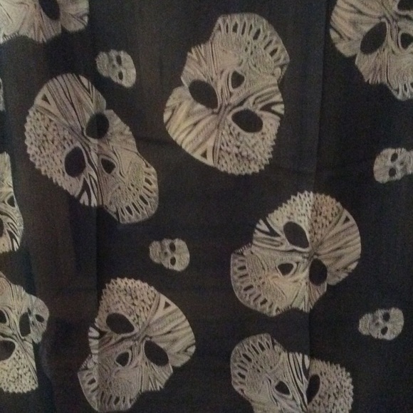 Sugar Skull Sheer Nylon Scarf - Picture 2 of 5